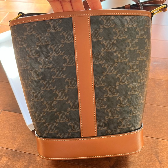 -SOLD- Celine Triomphe bucket bag - Picture 3 of 12